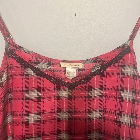 Pink plaid tank - Picture 5 of 6
